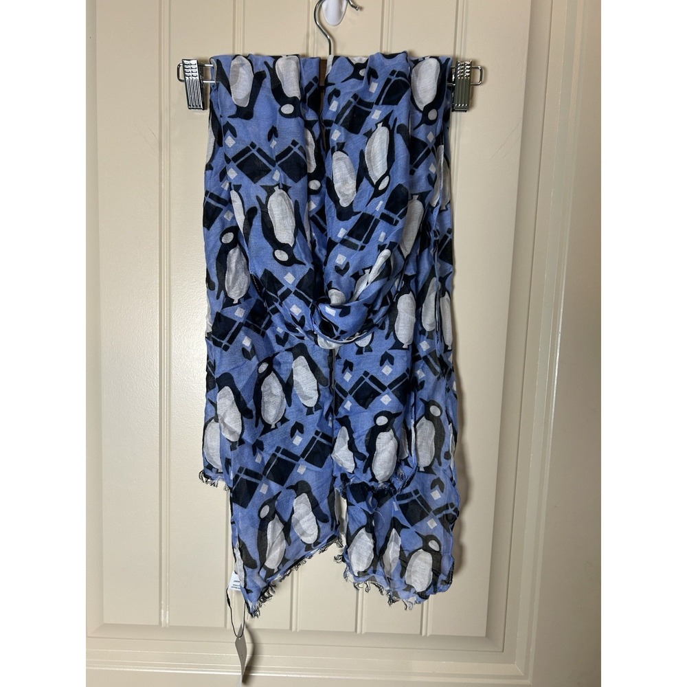 Vera Bradley "PENGUINS INTARSIA BLUE" Pattern Soft Fringe Scarf/Shawl Light- NWT - Picture 2 of 6
